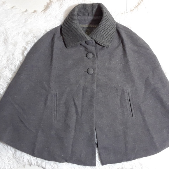 Kenneth Cole Other - Kenneth Cole Girl's Button Front Cape-Size 6